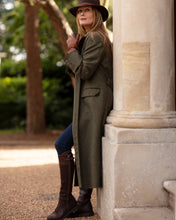 Load image into Gallery viewer, Seville in the Green