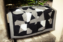 Load image into Gallery viewer, Cashmere Handmade geometric design Throw