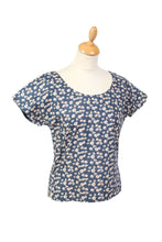 Load image into Gallery viewer, Navy Floral Print Top