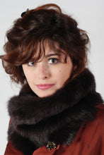 Load image into Gallery viewer, Long Shearling Scarf