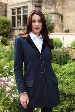 Load image into Gallery viewer, Willow Velvet Collar Coat