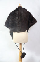 Load image into Gallery viewer, Toscana Sheepskin Wrap