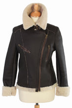 Load image into Gallery viewer, Aviator style Jacket in top quality leather with sheepskin inner
