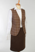 Load image into Gallery viewer, Brown Wool Skirt
